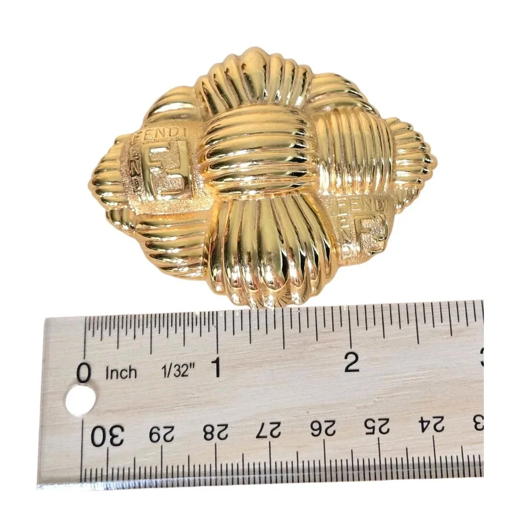 Vintage Fendi Designer Gold Plated Basket Weave Brooch 80s 90s Runway Pin